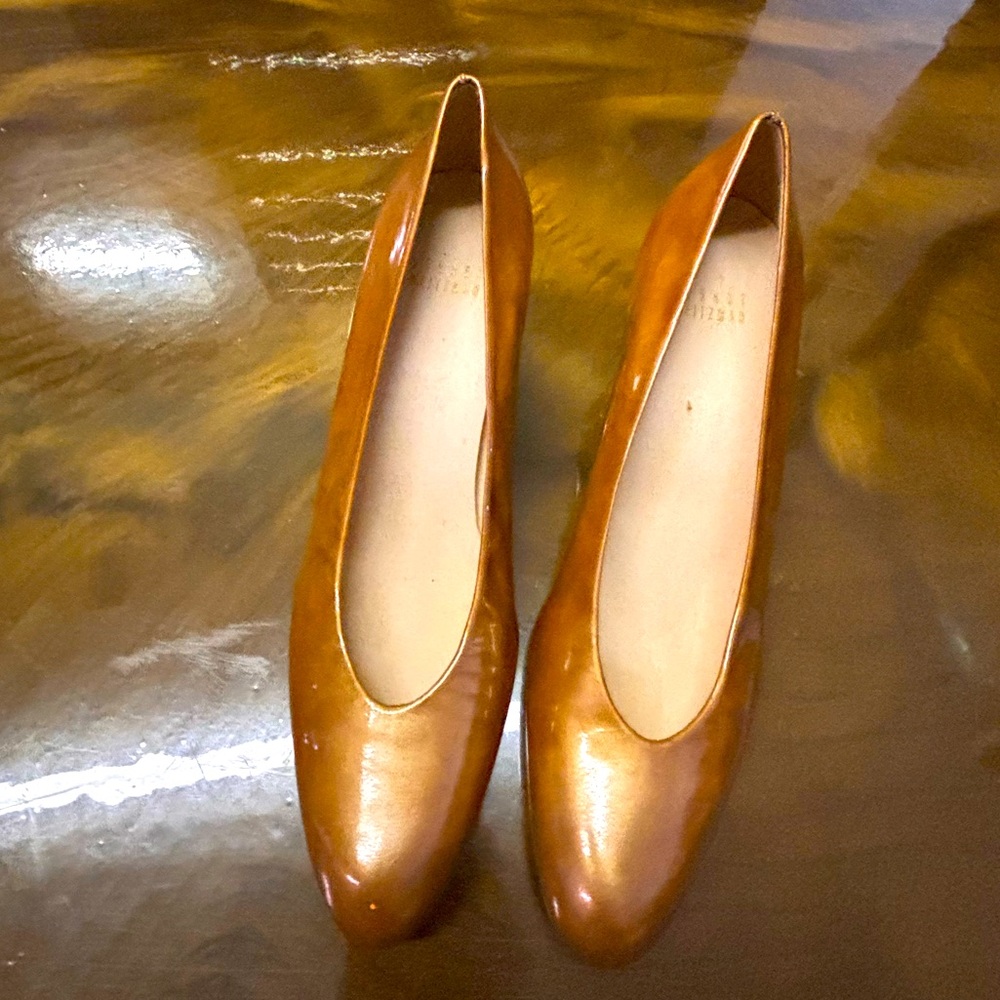 Vintage Stuart Weitzman Pumps